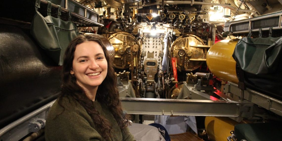 I spent the night on a World War II submarine Airbnb that can sleep 65 people in sailors’ bunks. Take a look inside.