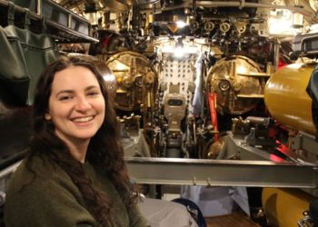 I spent the night on a World War II submarine Airbnb that can sleep 65 people in sailors’ bunks. Take a look inside.