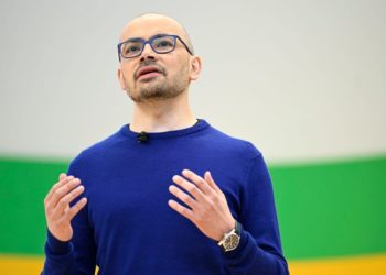 Google DeepMind CEO says Meta poaching AI talent makes sense because ‘they’re behind and they need to do something’