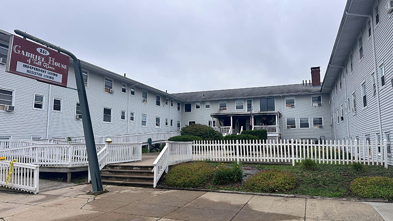 9 dead in fire at Massachusetts assisted living facility