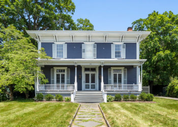 $900,000 Homes in New York, Illinois and Oregon