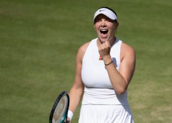 Amanda Anisimova upsets Aryna Sabalenka to reach Wimbledon tennis final