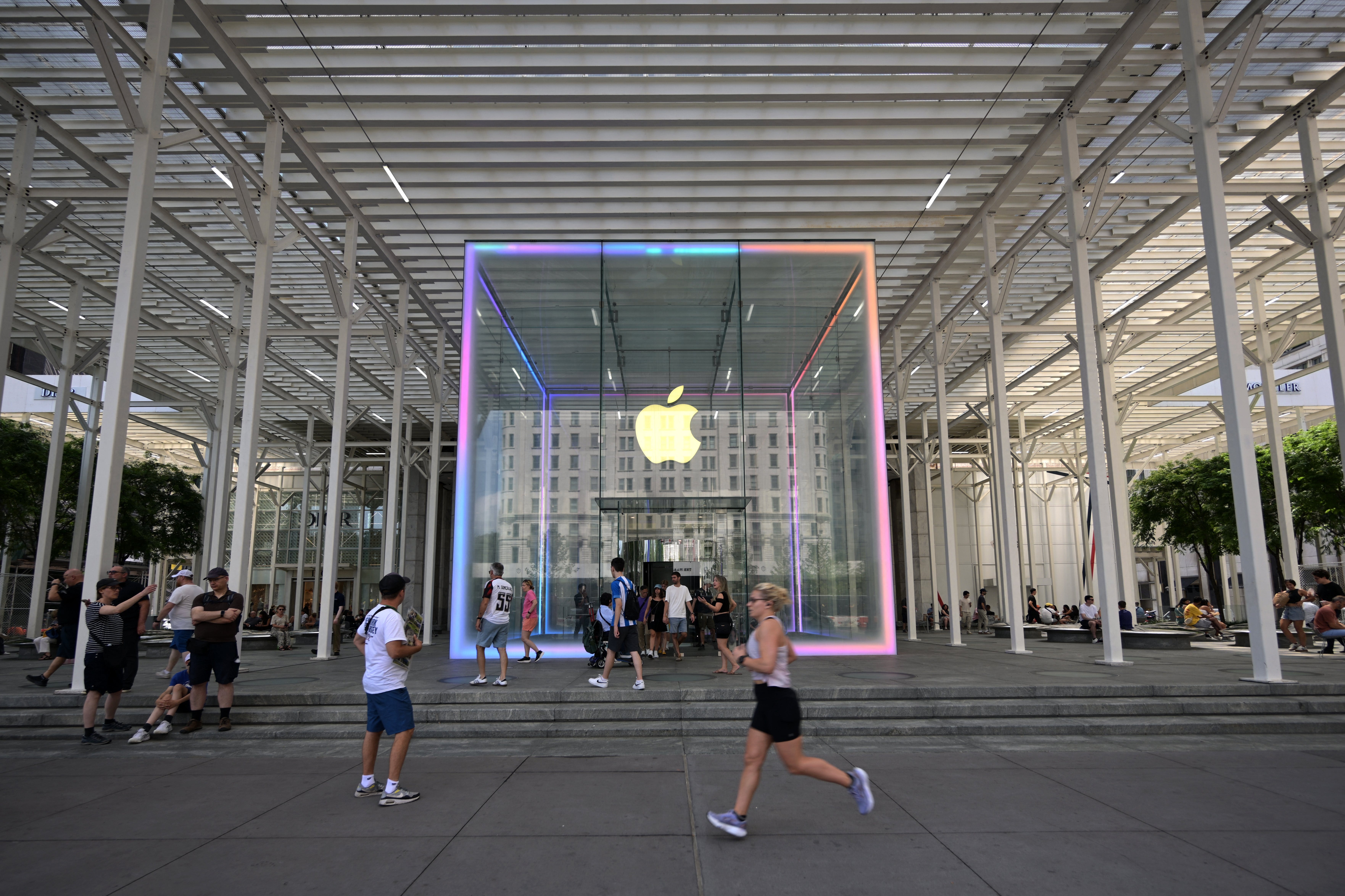 The Apple store on 5th Avenue in Manhattan