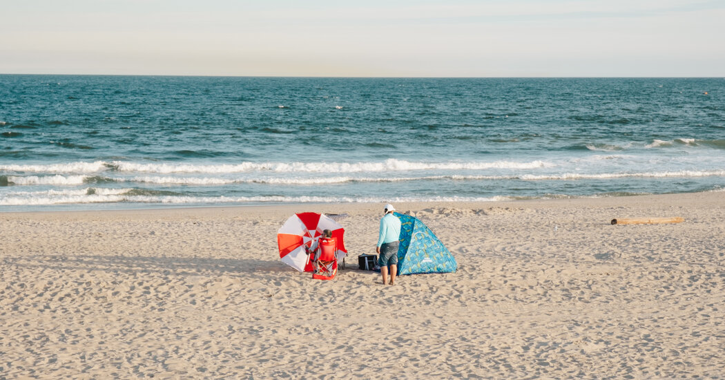As Drones Spot Sharks, New York Beaches Are Shut Down