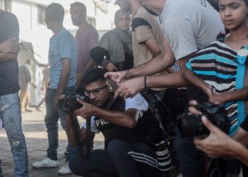 BBC, Reuters & Other World News Orgs Urge Israeli Authorities To Let Journalists Facing “Threat Of Starvation” In And Out Of Gaza