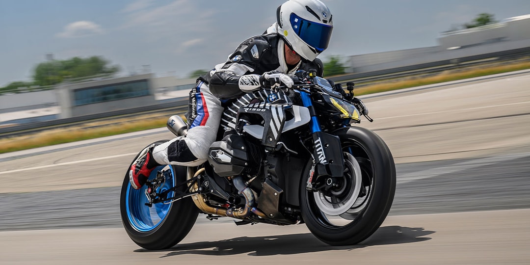 BMW Unveils One-Off R 1300 R “TITAN” Motorcycle
