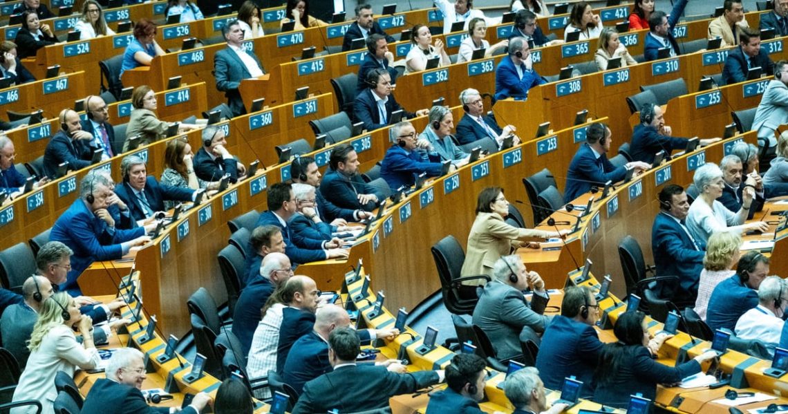 EU Parliament’s top brass get fat pay raises
