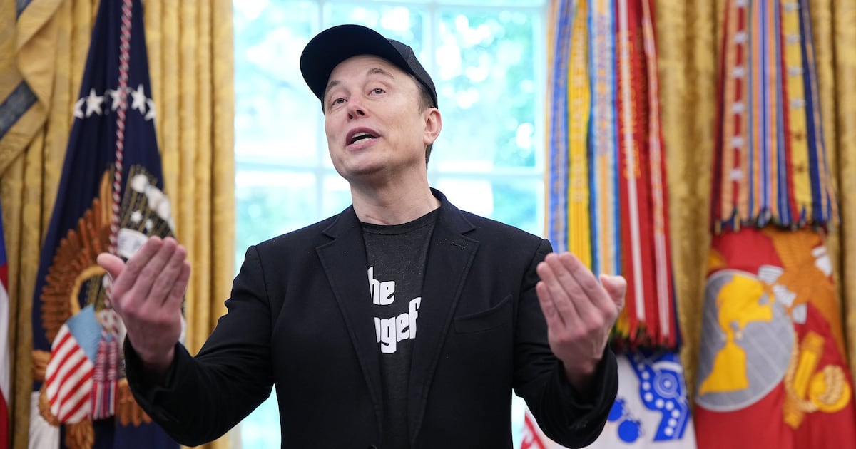 Elon Musk Drags Internet-Famous Squirrel Into Epstein Drama – DNyuz