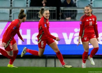 Euro 2025: Debutants Wales unite to find an edge