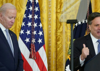 Ex-Biden Chief Ron Klain Arrives for Closed-Door Interview with House Oversight Committee