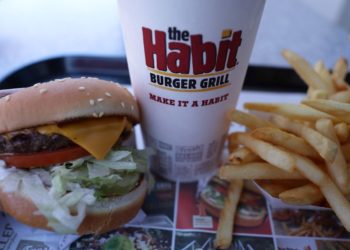 Habit Burger & Grill named best fast food burger for second straight year