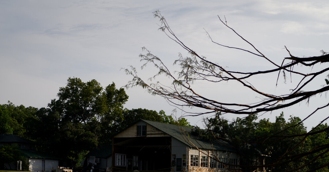 How Two Cabins Turned Into an Epicenter of Grief