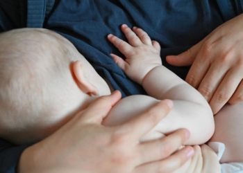 Is baby getting enough breastmilk? New device helps moms learn