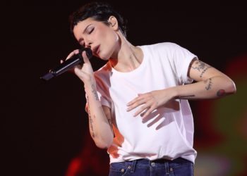 It’s Not a Phase Mom: 5 Pop Stars You Didn’t Know Were Inspired by Emo Music