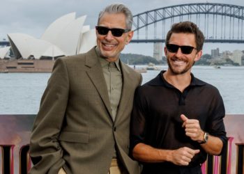 Jonathan Bailey On The Advice Jeff Goldblum Gave Him For ‘Jurassic World Rebirth’