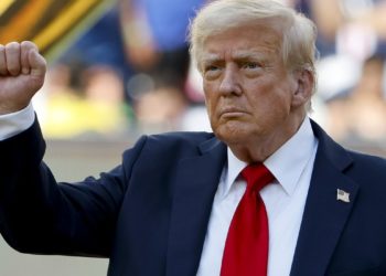 Karoline Leavitt releases health update on Trump after questions arise from swelling seen in photos