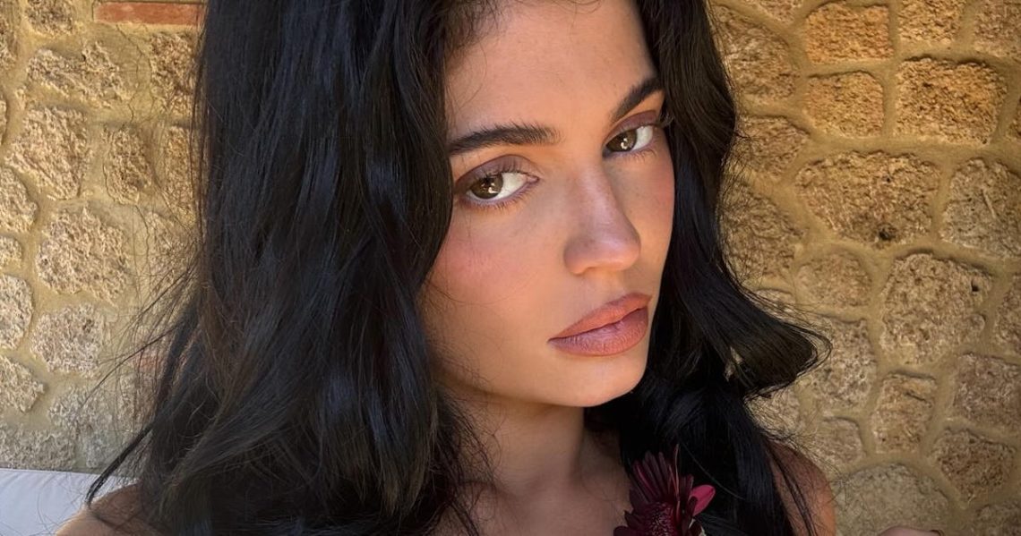 Kylie Jenner Sported The “Gen Z Tuck” With Her Teeny Polka Dot Bikini