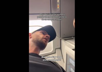 Man With Severe Nut Allergy Asking Plane To Make Announcement Sparks Debate