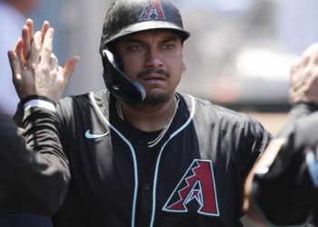 Mariners acquire Josh Naylor from the Diamondbacks for 2 pitchers, AP source says