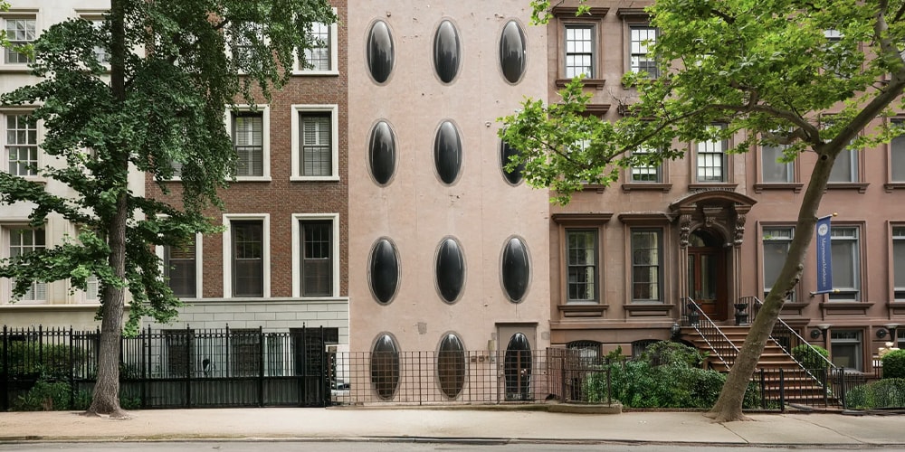 NYC’s Iconic Bubble House Hits the Market After 50 Years