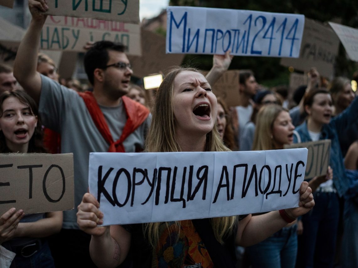 Protests in Ukraine as Zelenskyy signs bill curbing anticorruption agencies