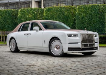 Rolls-Royce Reveals One-of-One Phantom Dentelle Inspired by Couture Lace