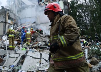 Russian strike on Kyiv kills 7, wounds more than 80