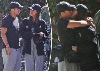 See photos of Jessica Alba passionately kissing new boyfriend Danny Ramirez outside his LA home