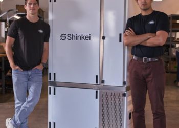 This robot uses Japanese tradition and AI for sashimi that lasts longer and is more humane