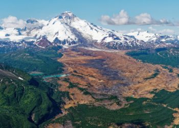 This volcano in Alaska has been dormant for over 100 years, but now it’s rumbling