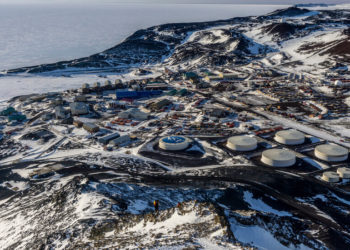 U.S. Science Cuts in Antarctica May Embolden China and Russia