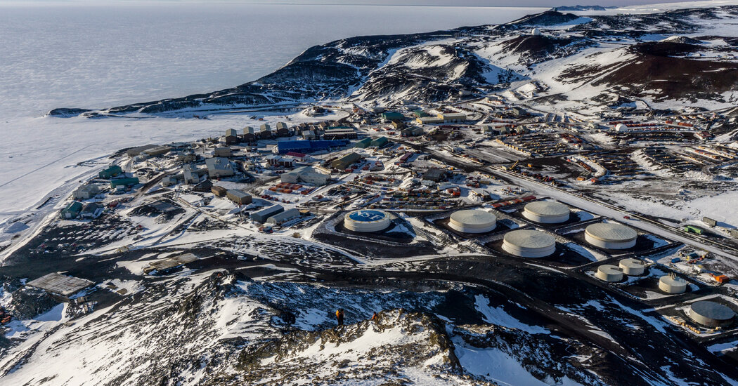 U.S. Science Cuts in Antarctica May Embolden China and Russia
