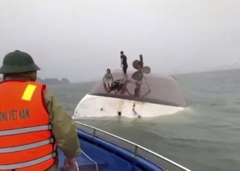 Vietnam tour boat survivor describes his escape