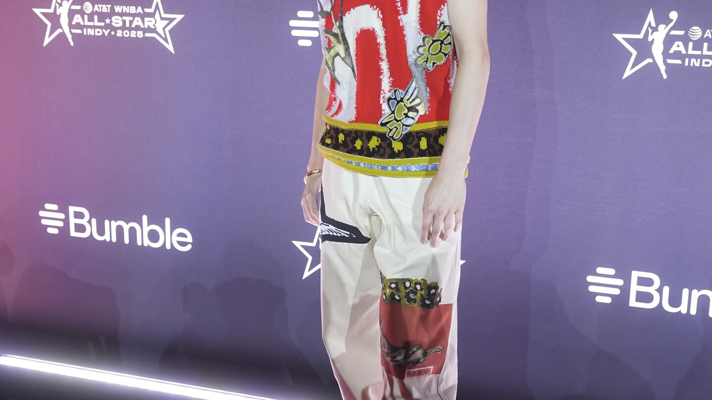WNBA All Stars dazzle fans with stunning fashion on the Orange Carpet