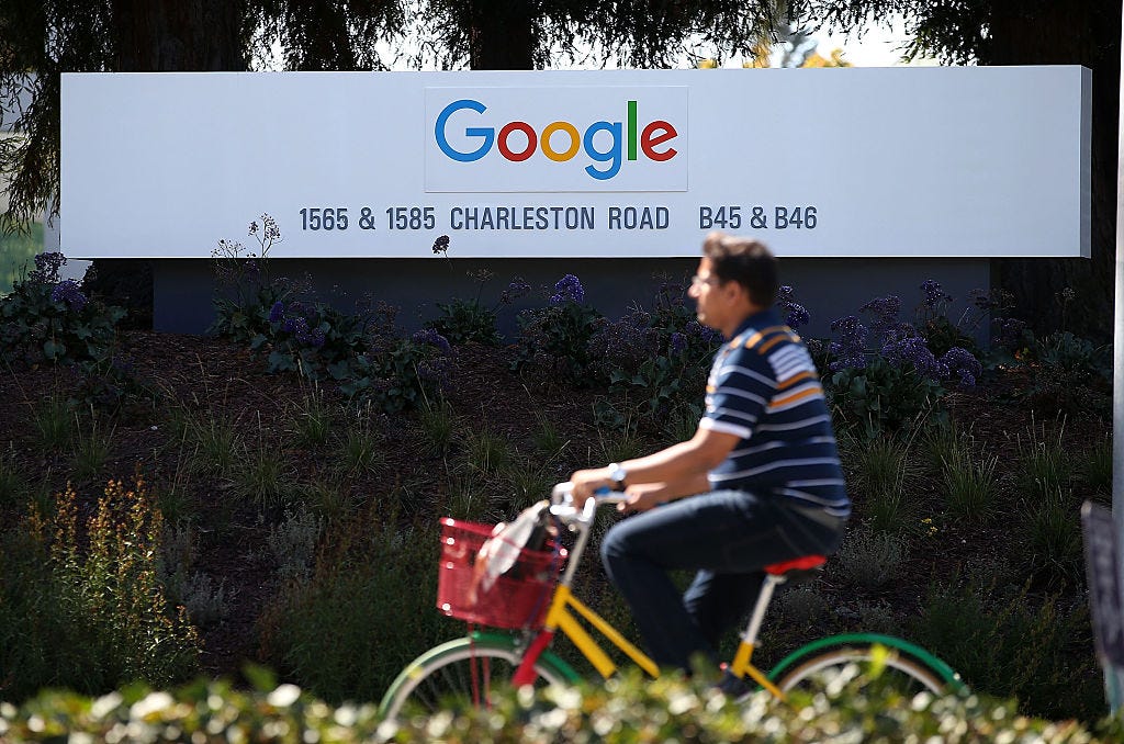 Google logo HQ Mountain View