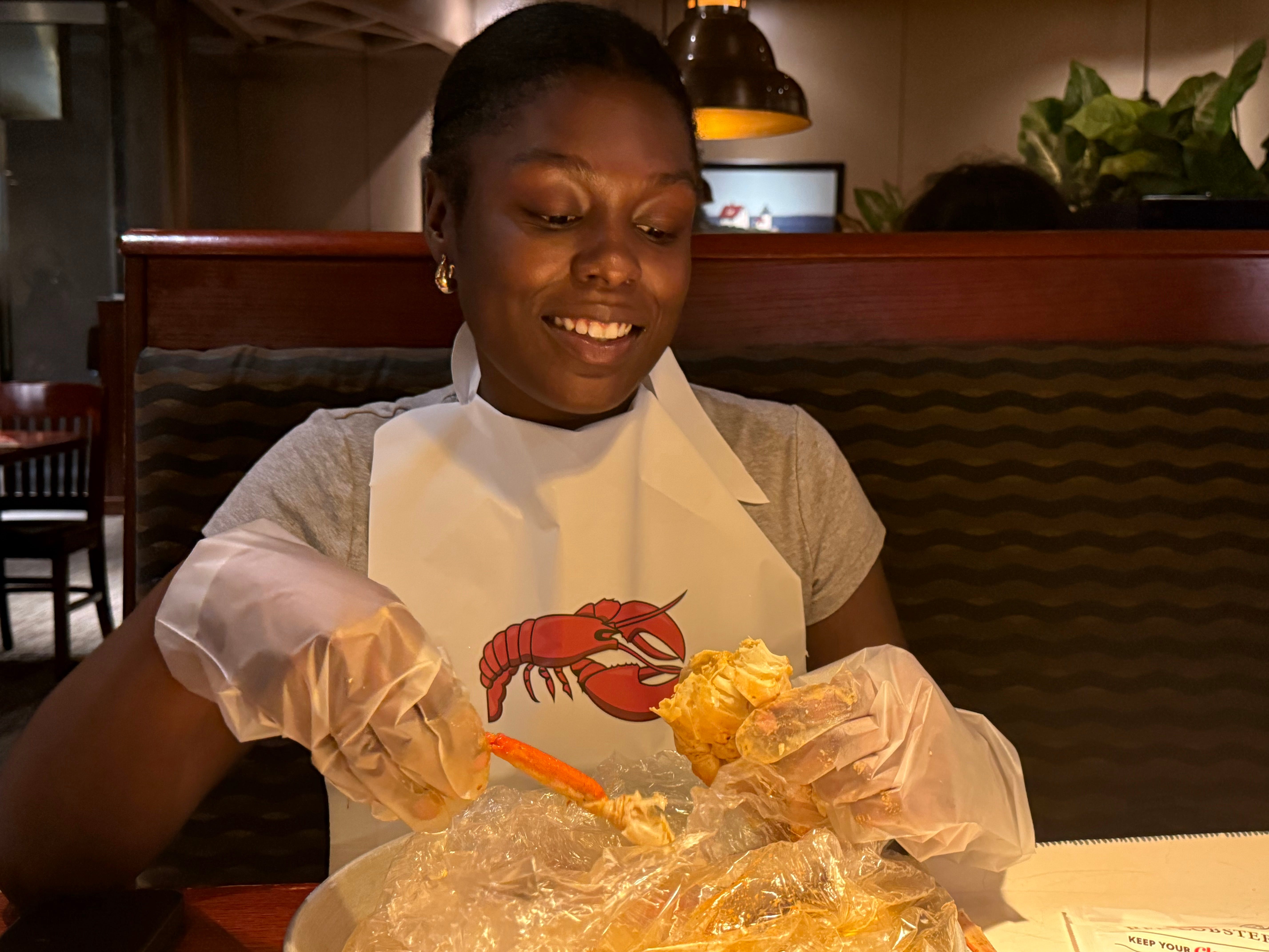 Jordan Hart eating crab leg
