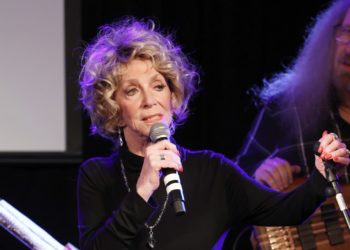 Jeannie Seely Dies: Grammy-Winning Country Artist Behind ‘Don’t Touch Me’ Was 85