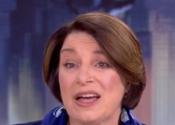 Klobuchar: Dems Polling Low Because of Trump’s ‘Chaos’ and ‘Corruption’