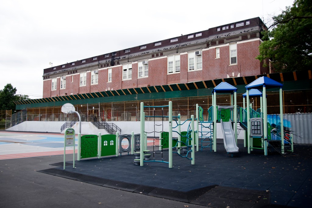 exterior of ps 21