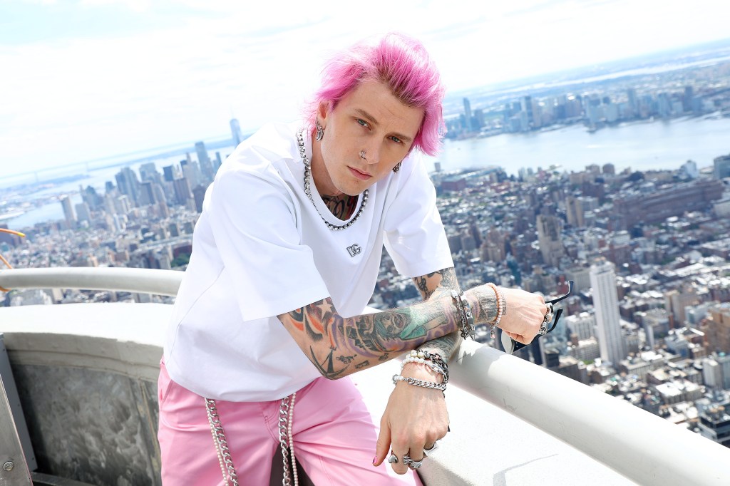 NEW YORK, NEW YORK - JUNE 28: Machine Gun Kelly visits the Empire State Building on June 28, 2022 in New York City. (Photo by Arturo Holmes/Getty Images for Empire State Realty Trust)
