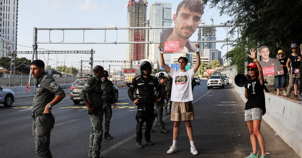 U.S. and Israeli Officials Float Idea of ‘All or Nothing’ Gaza Deal