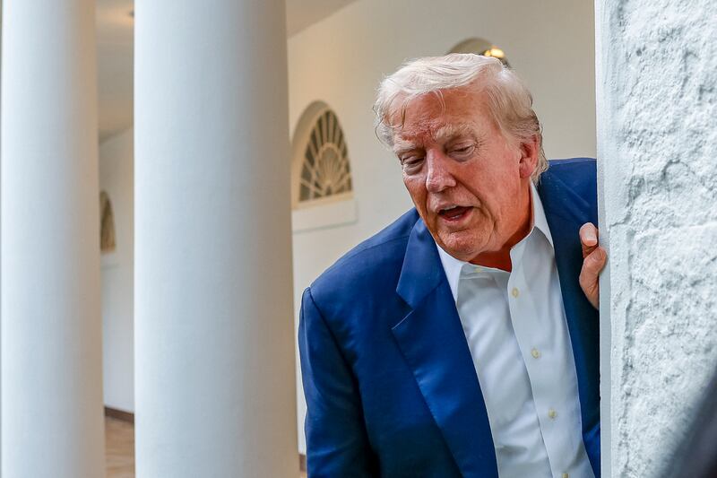 Donald Trump wants to build a ballroom in the White House.