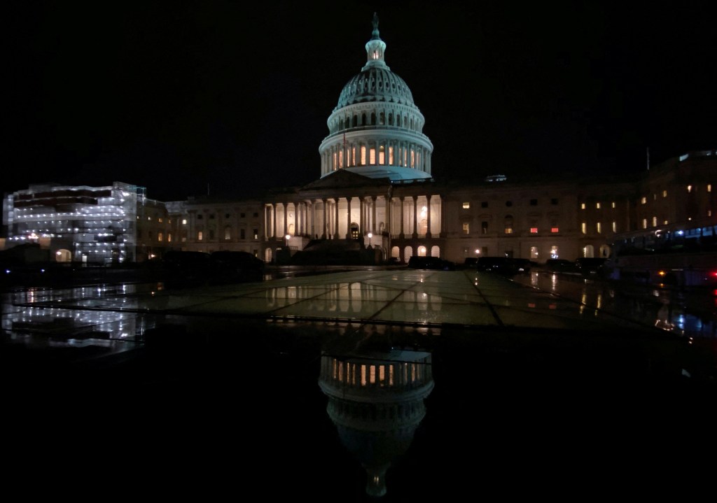 Night view of the U.S. Capitol building in Washington, D.C.