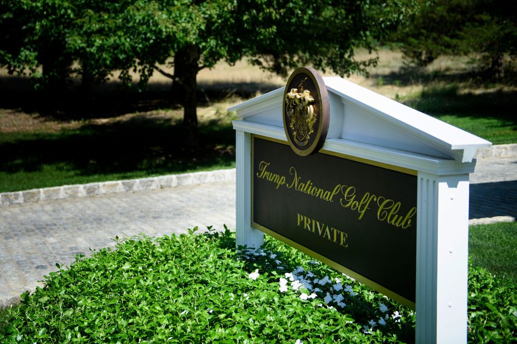 Trump National Golf Club private sign.