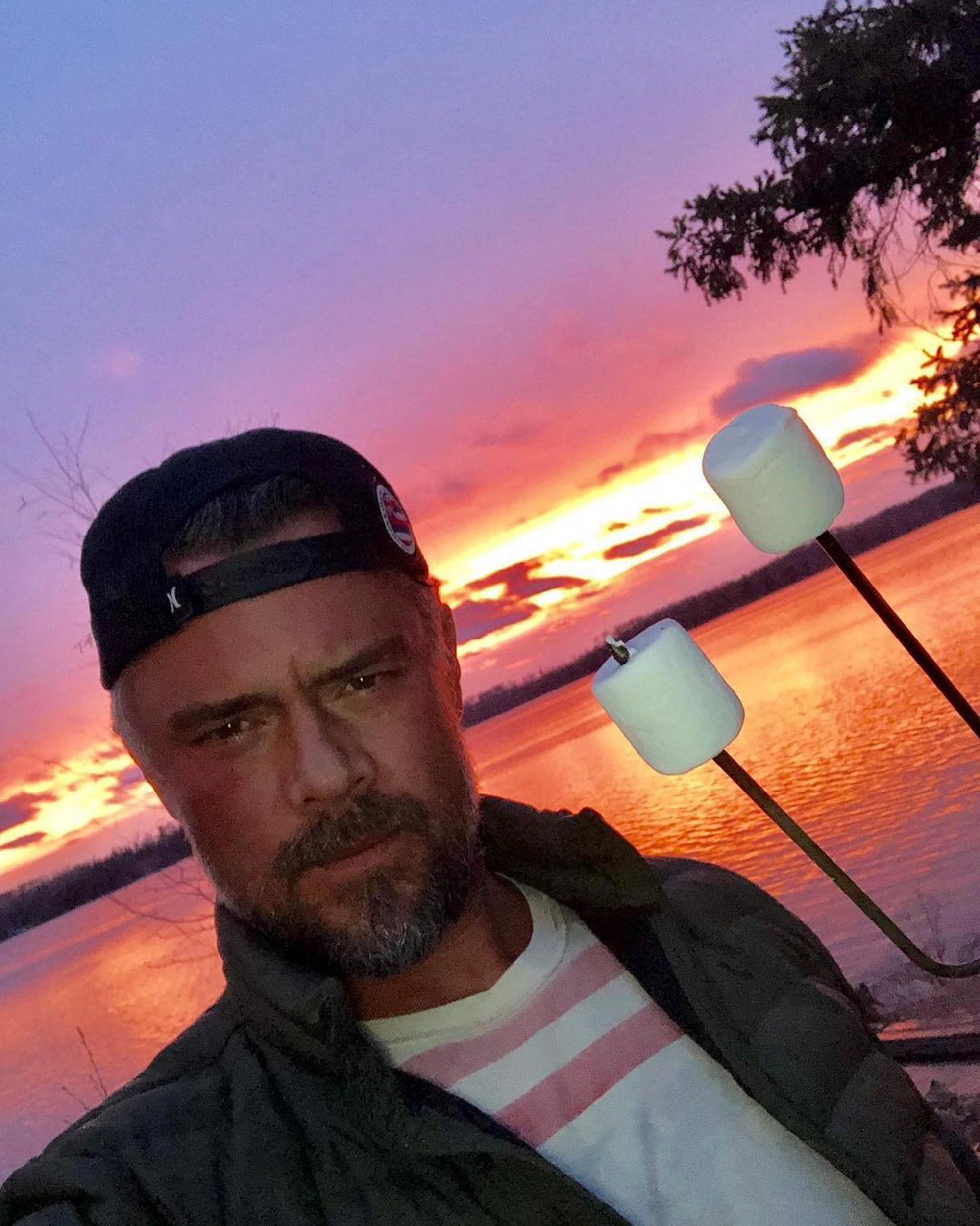 A selfie of Josh Duhamel