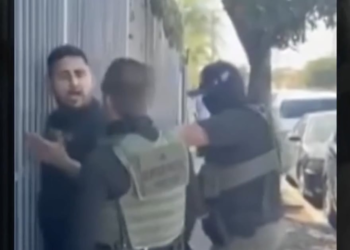 MAGA Supporter Regrets Trump Vote After ICE Confrontation