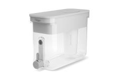 A water filter pitcher