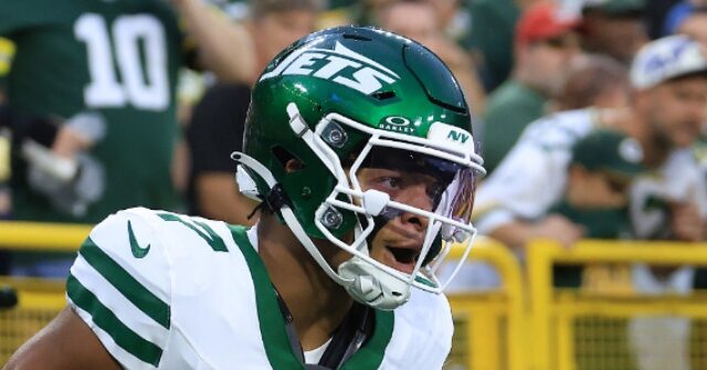 Jets QB Justin Fields Tells Fans He is ‘Low-Key Addicted’ to Reading His Bible