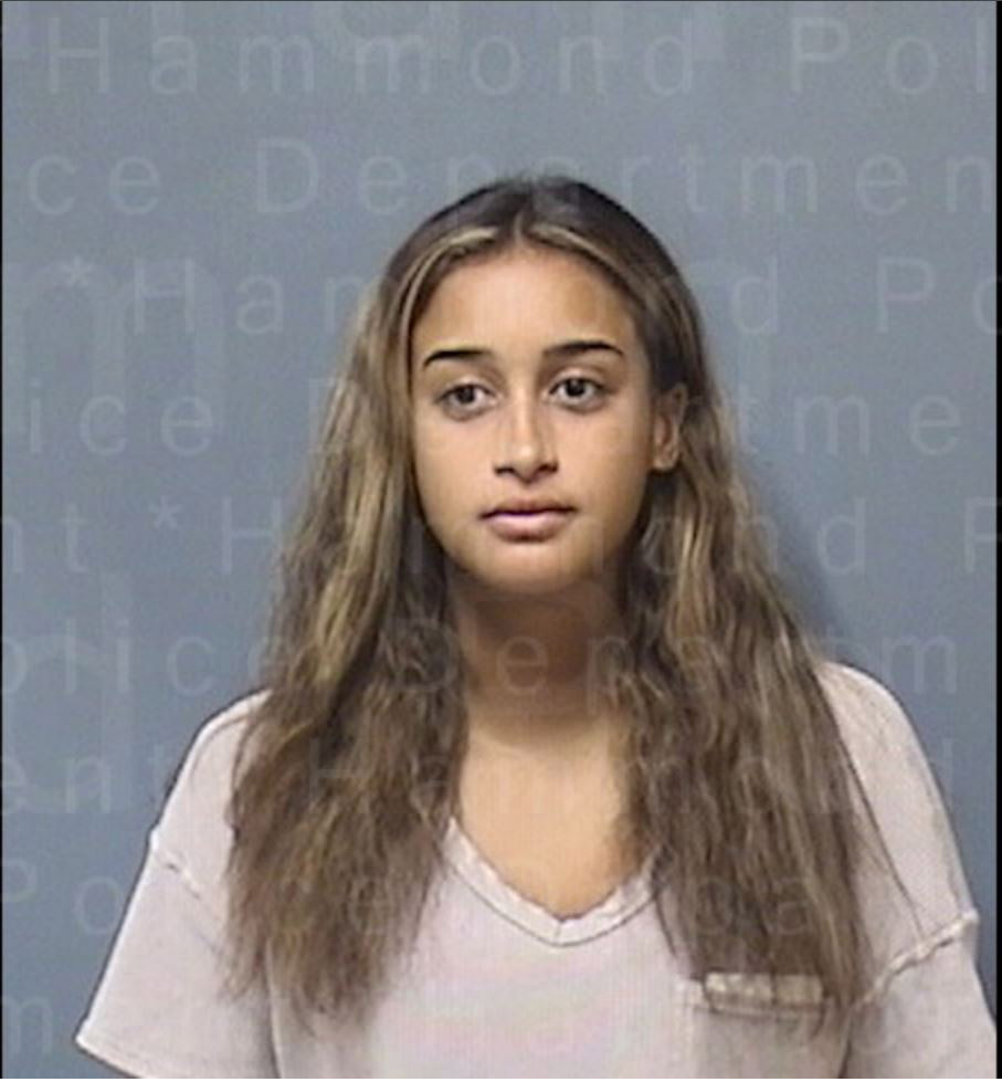 Mugshot of Sydney Elise Mitchell, 20