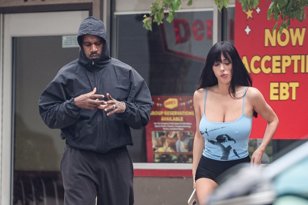 Kanye West and Bianca Censori are spotted having lunch at Denny's in Westwood.